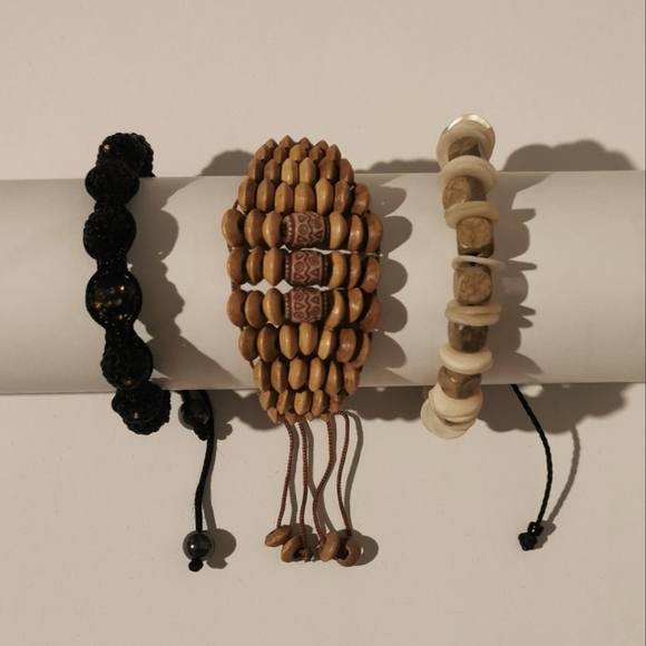 Jewelry - #43~ 2 Bracelets black one is free.